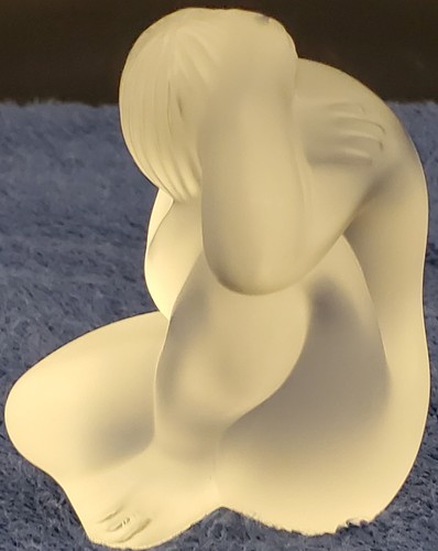Lalique Nu Main (Woman Hand on Head) Statuette - 第 1/5 張圖片
