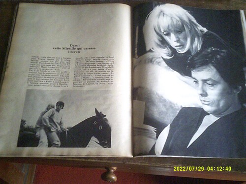 1973 MIREILLE DARC QUI CARESSE L ECRAN ALAIN DELON 1977 POSTER MIREILLE DARC - Picture 5 of 7