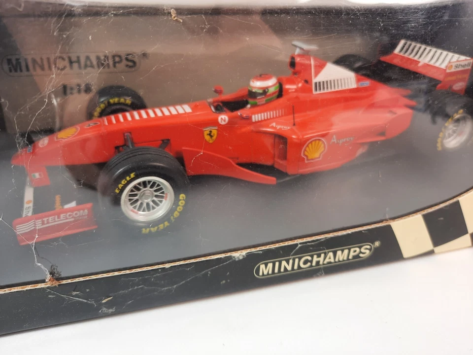 Minichamps Ferrari F300 #4 Eddie irvine 1998 1/18 180980004 - Immagine 2 di 3