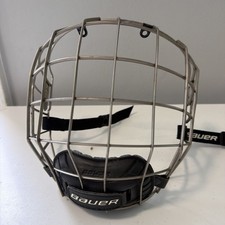 Bauer FM7500 True Vision Hockey Cage Size Lar...