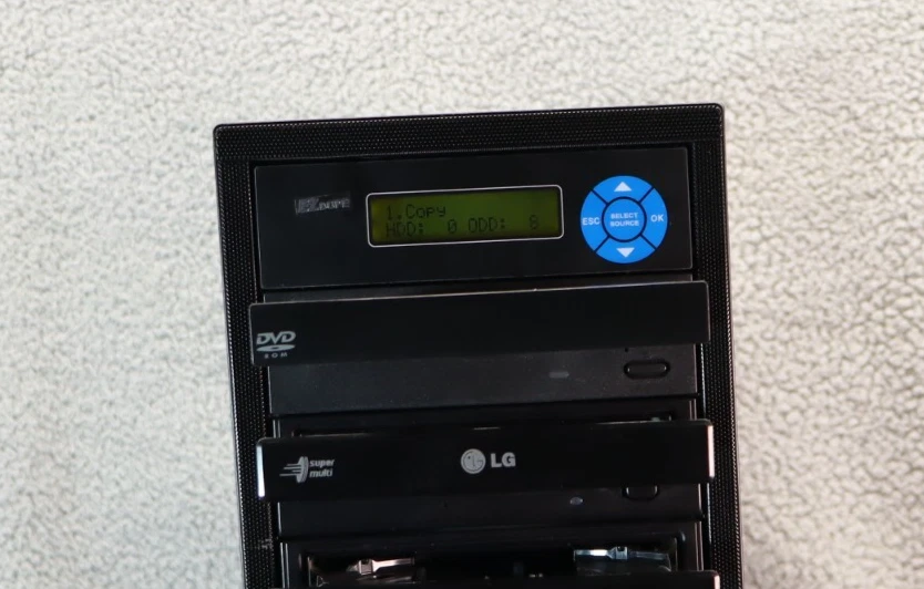 EZ Dupe 1 to 7 Target CD / DVD Duplicator MSRP $599 VGUC - Image 3 of 4