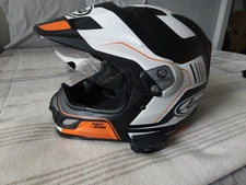 Arai XD-4 With Cardo Freecom 4x