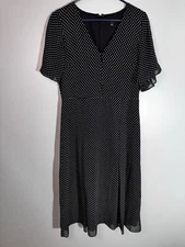 ANN TAYLOR V Neck Chiffon Fully Lined Black & Why  Polka Dot Soft & Flowy Size 8