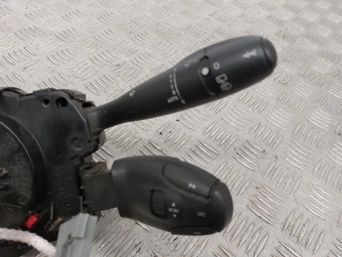 Com (Bloc Contacteur Tournant+Commodo Essuie Glace+Commodo Phare) PEUGEOT 308 1  - Photo 2/4