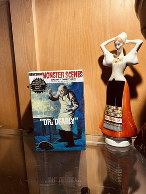 Monster Scenes model kits Doctor Deadly
