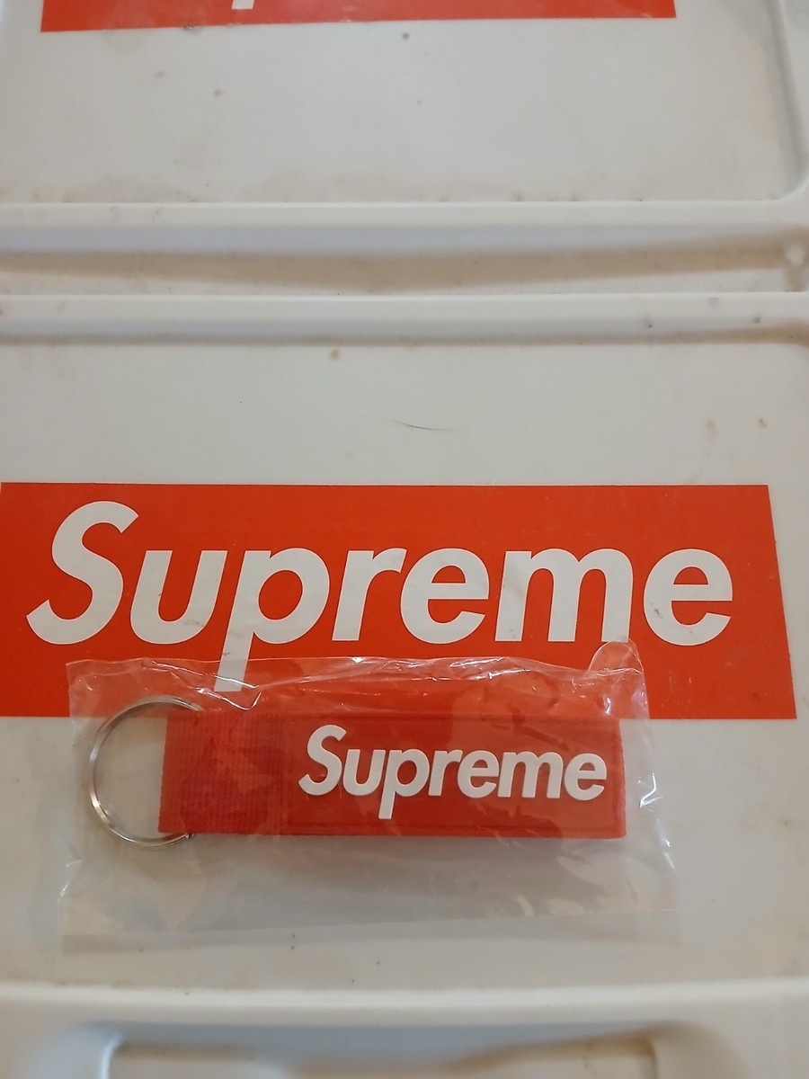 SUPREME BOTTLE OPENER WEBBING KEYCHAIN RED FW21 BRAND NEW | eBay