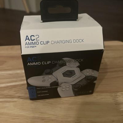 GIOTECK AC-2 AMMO Clip for (PS5) PlayStation 5 Charging Dock, white