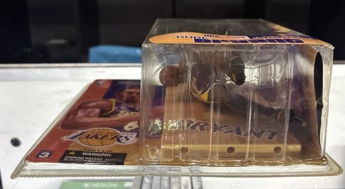 McFarlane Kobe Bryant #8 Figure Purple And Yellow Jersey Los Angeles Lakers NIP - Picture 11 of 19