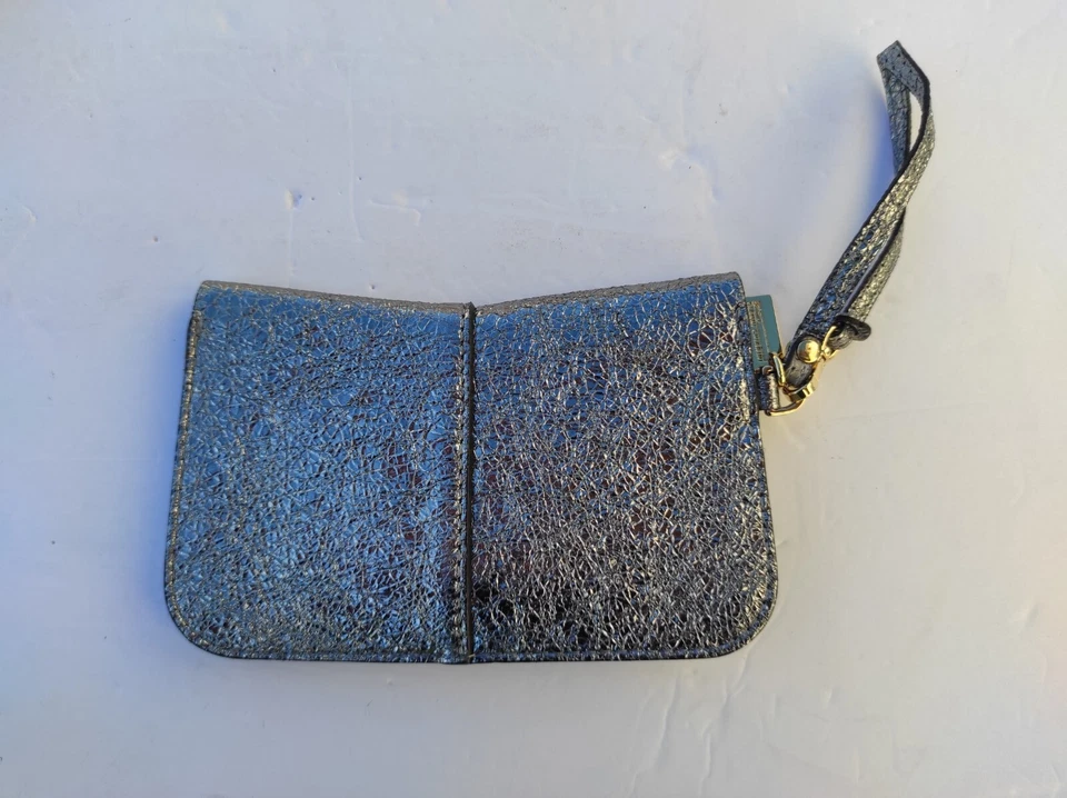 Bolso clutche de cuero Gianni Chiarini Italia plateado Foto 2 de 4