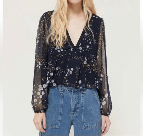 Urban Outfitters daisy babydoll blouse