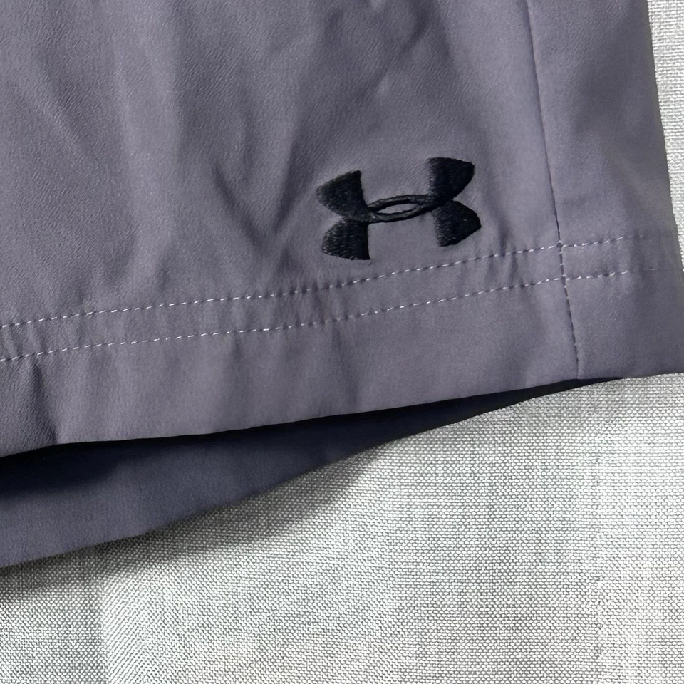 Pantalones Cortos de Golf Under Armour Para Hombre Talla 34 Gris Heat Gear Frente Plano Calce Suelto Usados en Excelente Condición (T) Foto 2 de 4