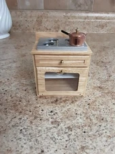 Handley Dollhouse Miniature Kitchen Stove 1:12 Scale With Pan And Pie Included