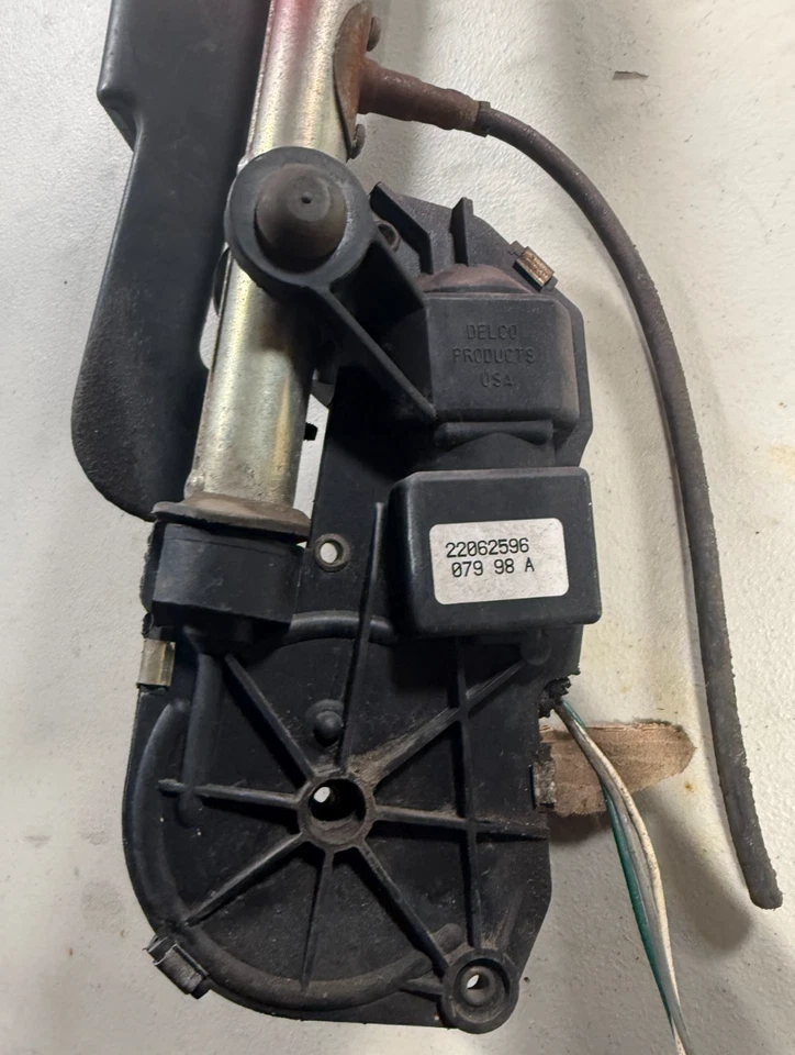 Chevy Corvette C4 1986 antena de alimentación OEM 22143461 probado Foto 2 de 4