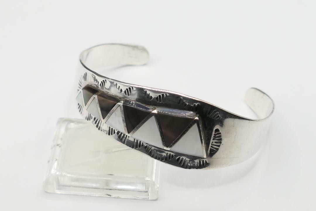 アクセサリー indian jewelry zuni bangle 楽天市場】INDIAN JEWELRY ZUNI SILVER INLAY BANGLE [C.DISHTA