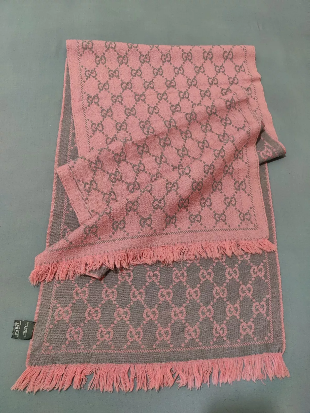 Gucci écharpe châle multicolore étole laine Lana logo GG silencieux unisexe fabriqué en Italie