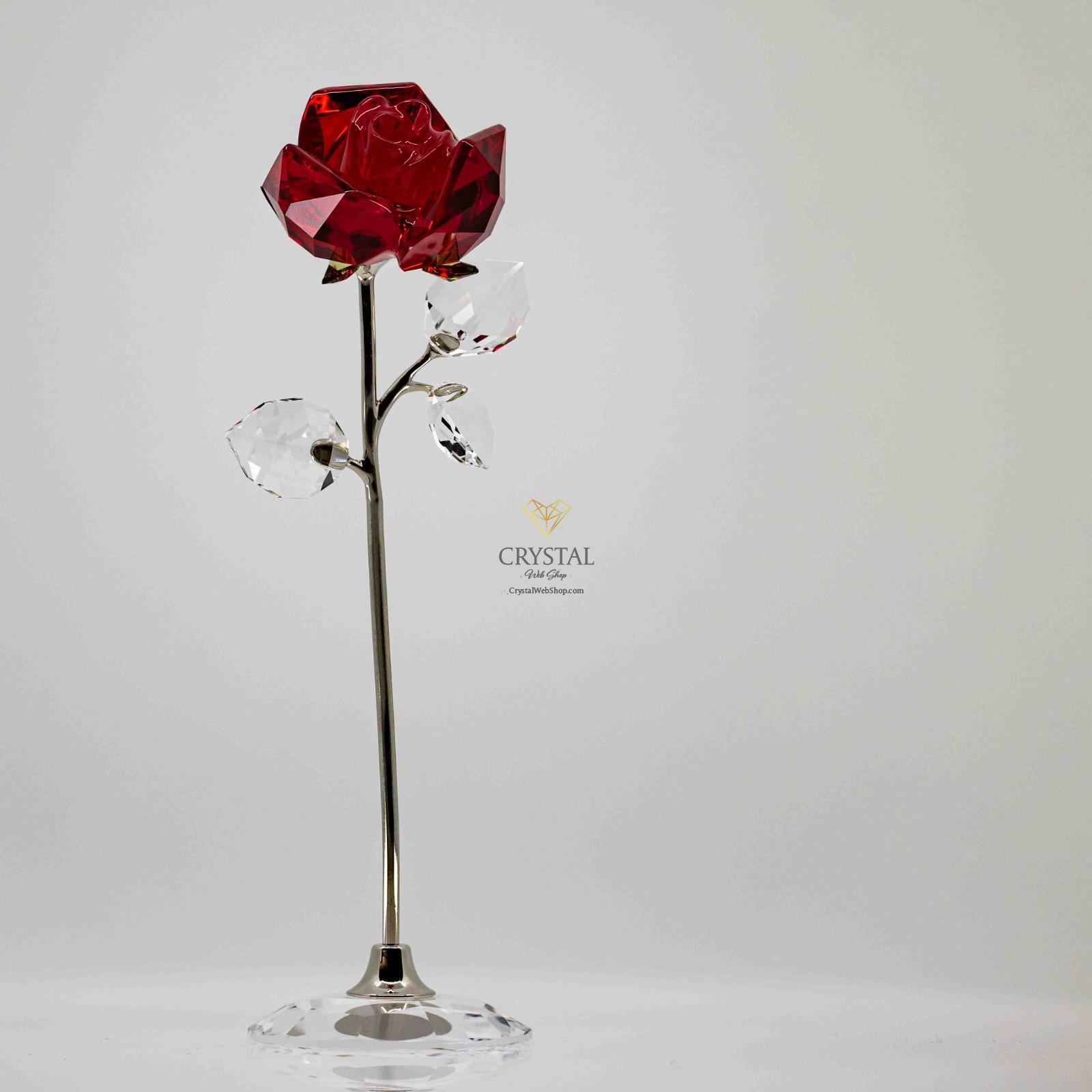 Swarovski Figurine 5490756 Red Rose Blumenträume 5in Product for sale