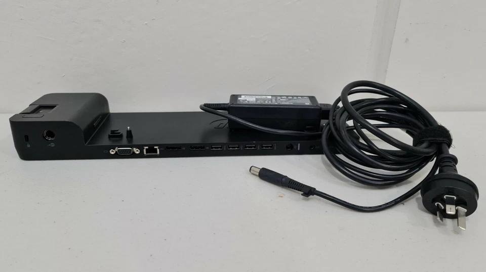 Hp 2013 ultraslim docking station Dual Monitor 2xDP 1xVGA - image 3 of 4