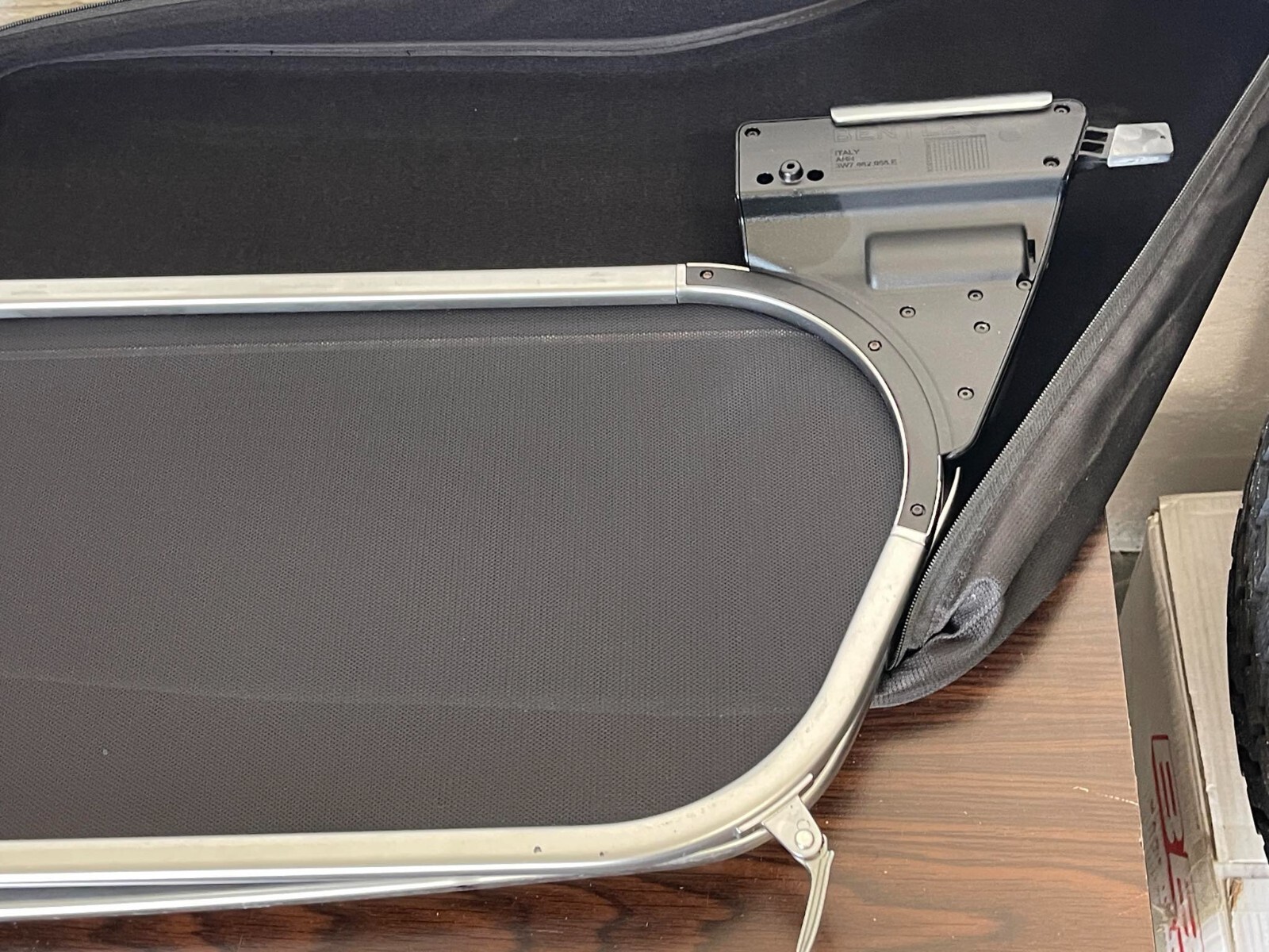 Genuine Bentley GTC Continental Convertible Windscreen wind deflector 23-07 OEM