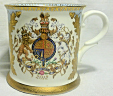 2012 Bone China Diamond Jubilee Mug Queen Elizabeth II Buckingham Palace England
