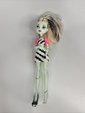 Monster High Dawn of the Dance Frankie Stein Doll 2010 Incomplete
