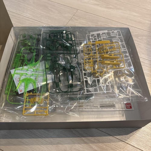 Kit Modelo MG 1/100 Altron Gundam EW Premium Bandai Edición Limitada - Imagen 5 de 5