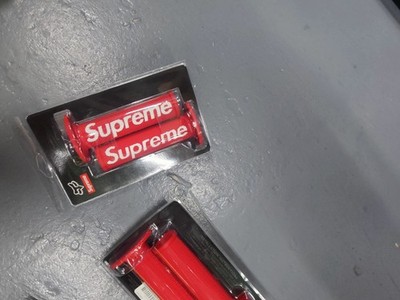Supreme Fox Racing Moto Hand Grips SS18 Red Authentic | eBay