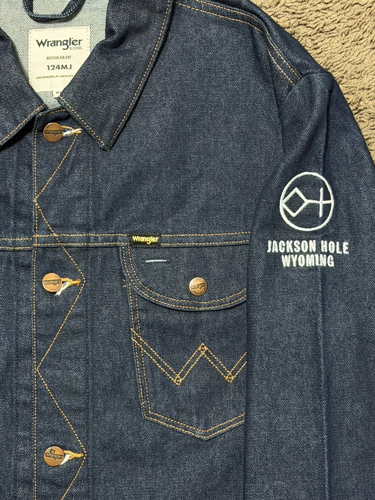RARE Wrangler Diamond Cross Ranch Denim Jacket Limited Edition Western 124MJ XL - product detail image 5
