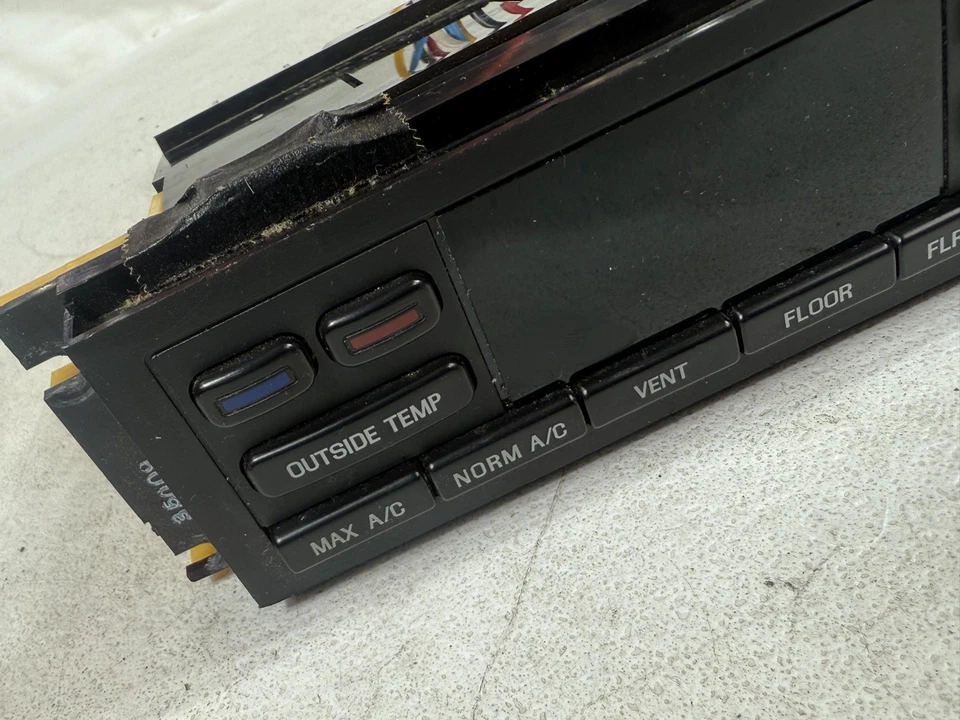 2003-2010 Crown Victoria/Grand Marquis Electronic Temperature Climate Control - Image 3 of 4