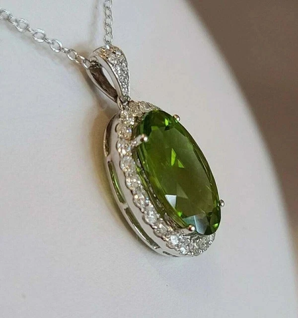 Lab-Created Peridot 4.00 克拉椭圆形切割光环吊坠 14k 镀白金 18 链 — 第 4/4 张图片