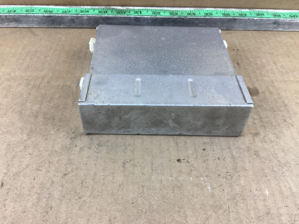 Computadora con motor Isuzu Trooper 1995-1996 ECU ECM 16154846 Foto 4 de 4