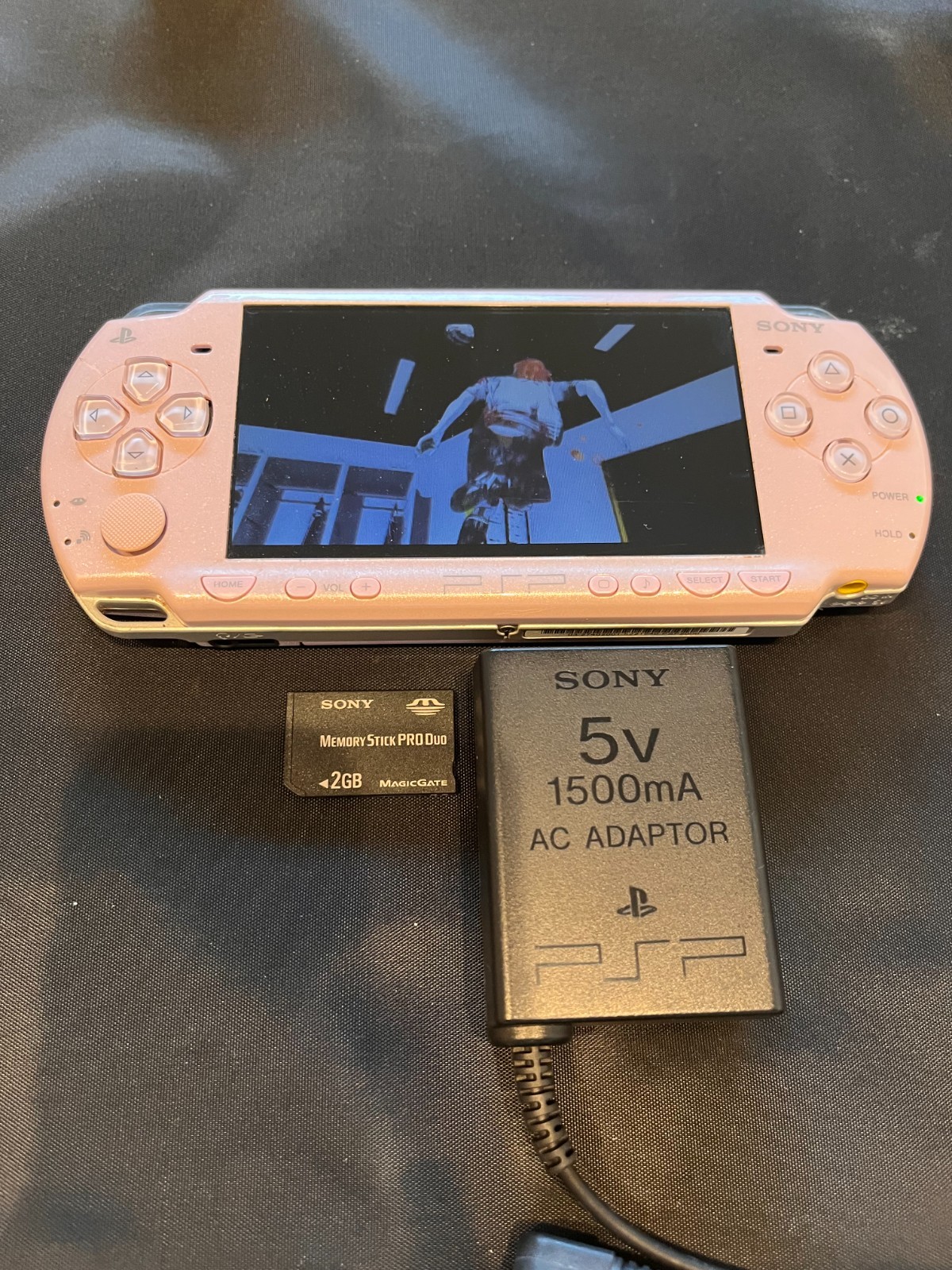 Sony PSP-2000 Rose Pink Console Test & Working 2GB Memory + AC charger  RANK-B
