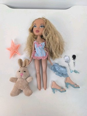 Bratz Nighty-Nite Fianna Puppe 1. Erstausgabe 2001 auf dem Hinterkopf.