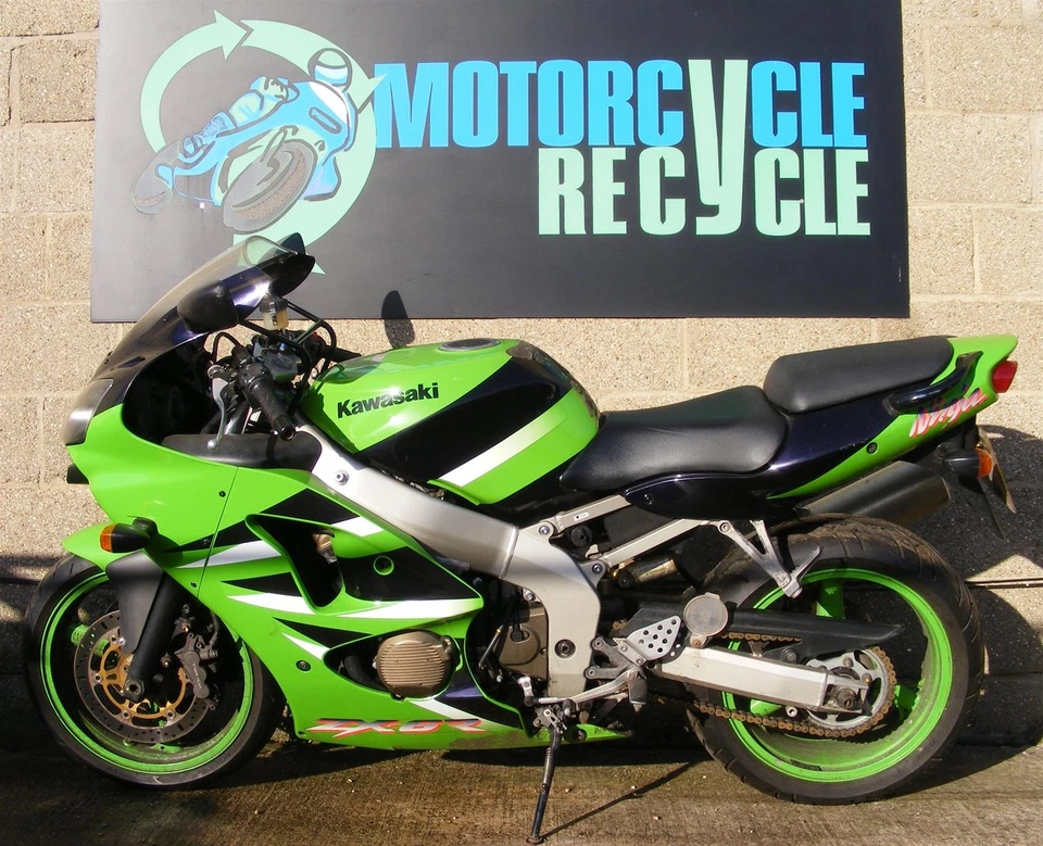 Pesos extremos de barra originales Kawasaki ZX6R 2000 2001 J1 J2 ZX 6 R ZX-6R Ninja B167 Foto 4 de 4