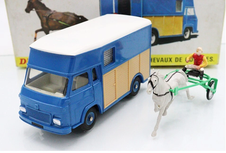 DINKY TOYS 571 SAVIEM 馬運搬車 ミニカー　1969年製 Vintage Rare Dinky France 571 Transport Saviem de Chevaux de