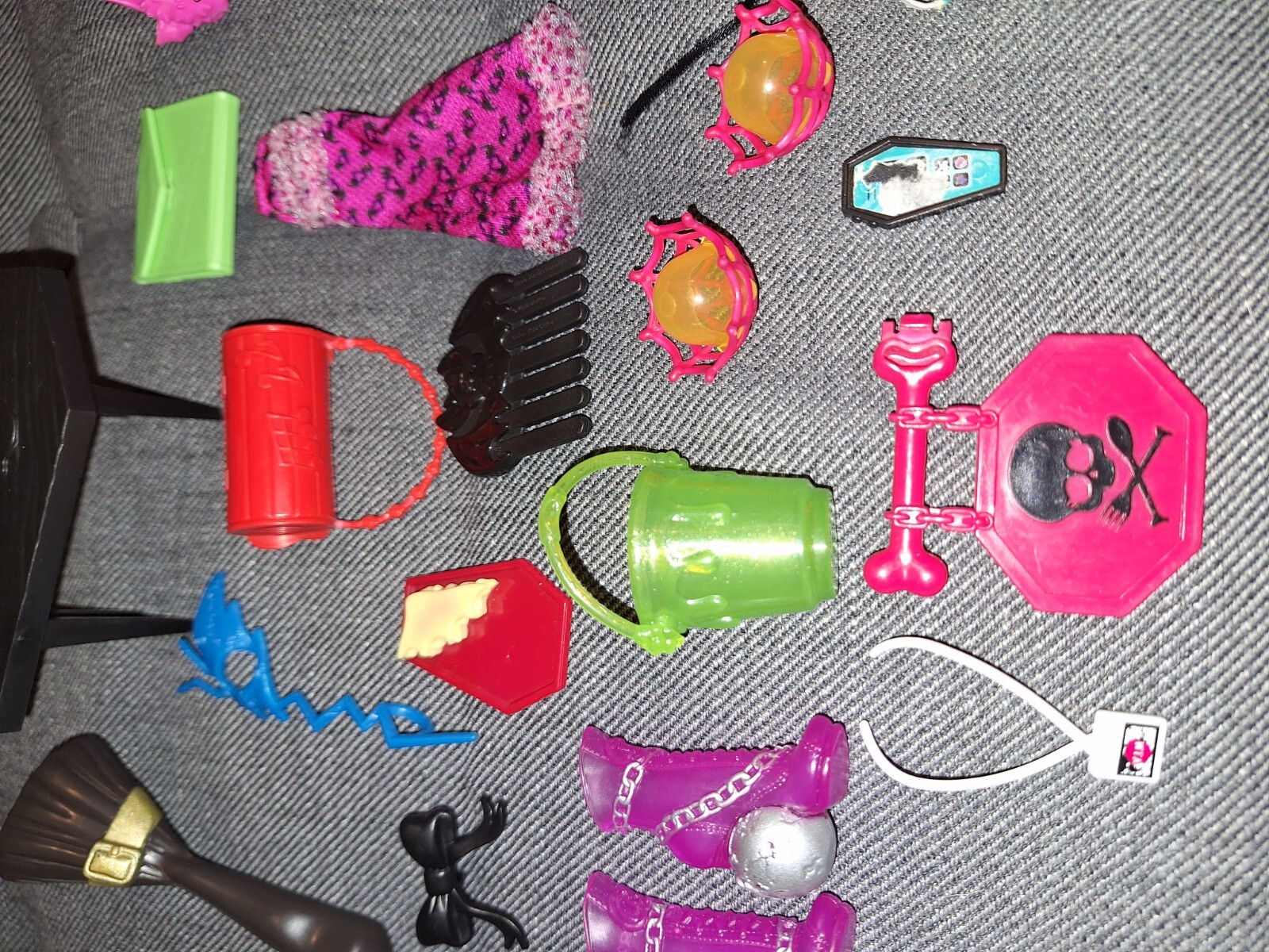 Monster High Doll Accessories Lot Items Used Shoes Purses eBay