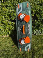 kiteboarding kites, lines, harmesses and board