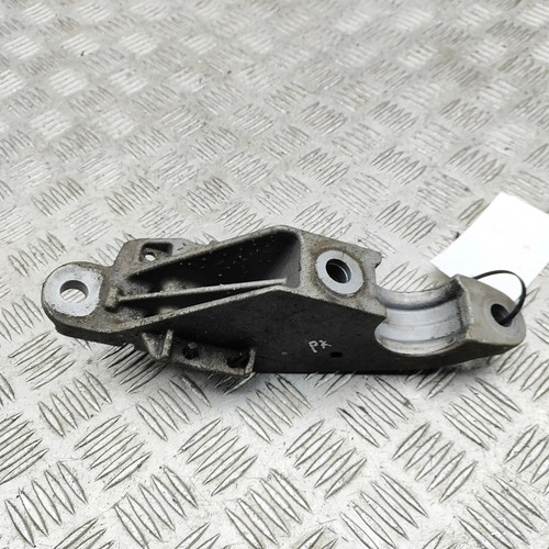 BMW 7 G11, G12 Stabilisatorhalterung vorn 6884012 3.0 Benzin / Strom 34277430