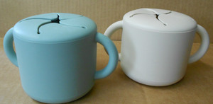 Set of 2 MUSHIE Spill Proof Silicone Snack Cups for Toddlers