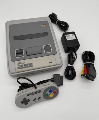 Super Nintendo SNES Spielkonsole B Zubehörpaket TOP