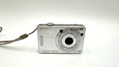 Sony Cyber-shot DSC-W55 - Digitalkamera - 7.2MP - Silber - Kompaktkamera