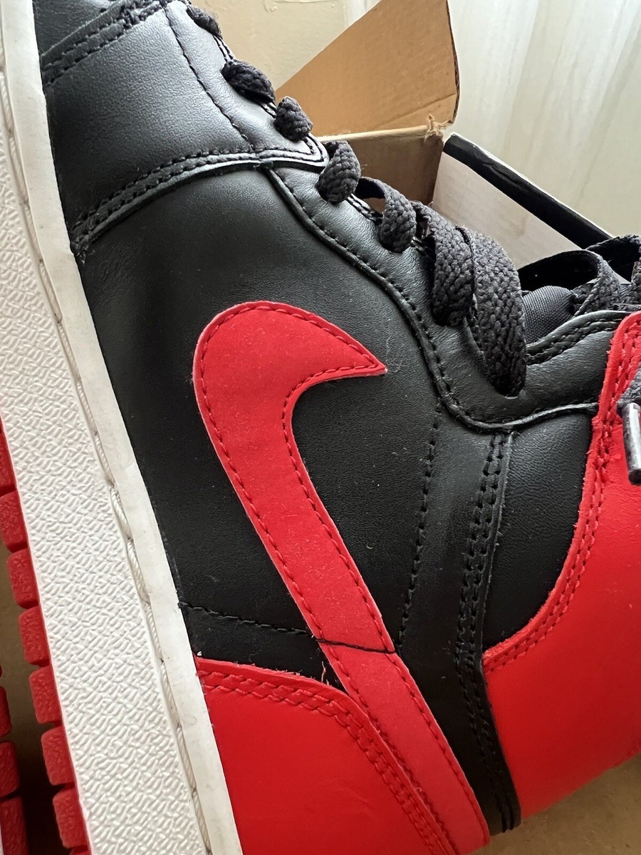 Size 9 US - 2001 Air Jordan 1 Retro Black/Varsity Red Bred Nike