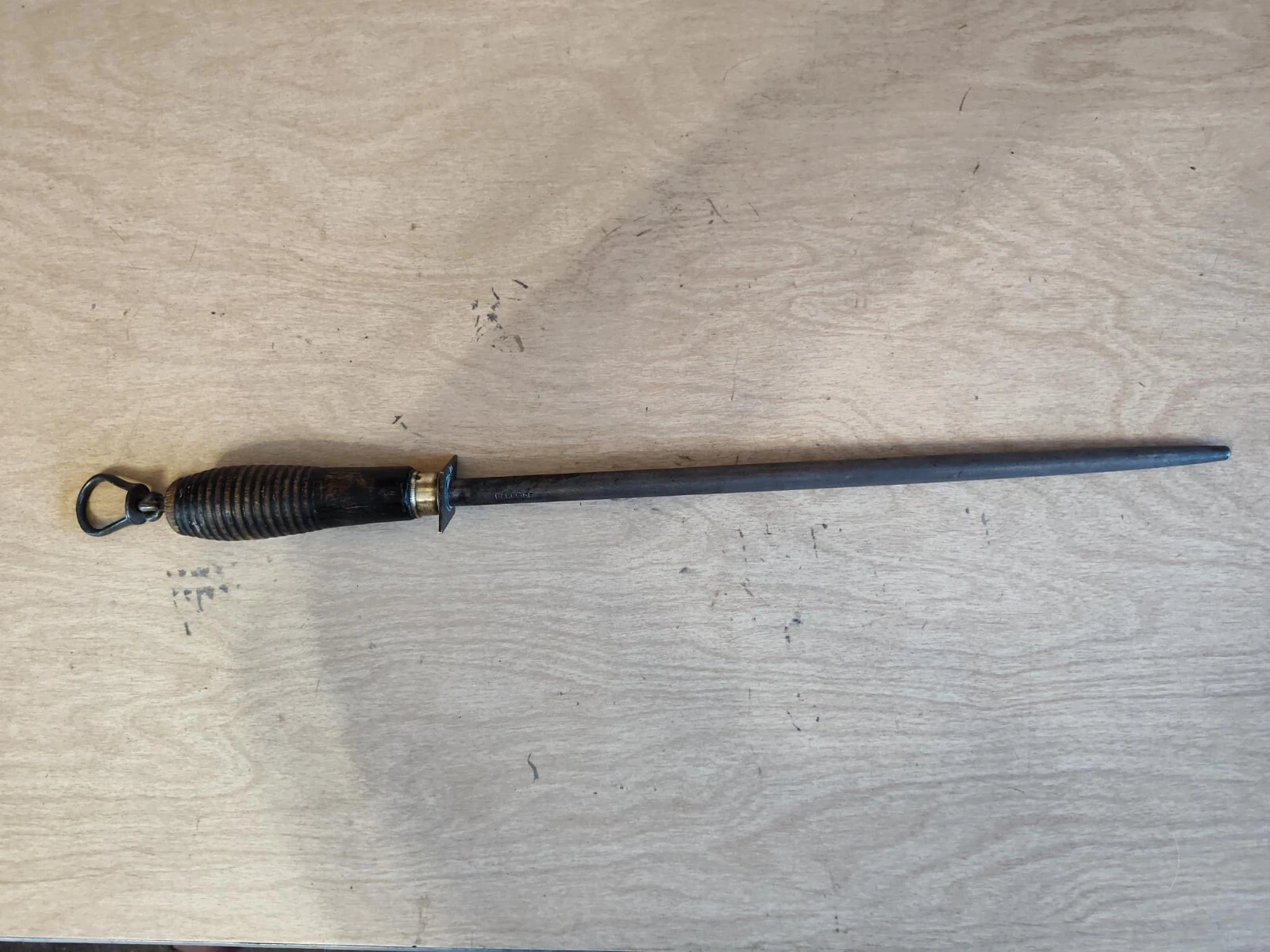 Vintage "Lakeside" Knife Sharpening Steel Honing Rod w/Ribbed Wooden Handle 19"
Opens in a new windo