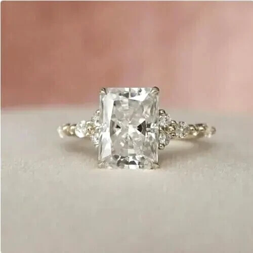 Bague De Fiançailles En Moissanite 3.85 Carats - Or Blanc Plaqué 14K, Taille Asscher - Personnalisable