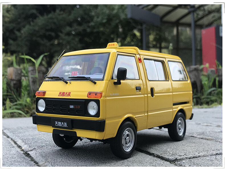 1:18 Toyota DAIHATSU China Tianjin DAFA Huali TJ110 Taxi Diecast