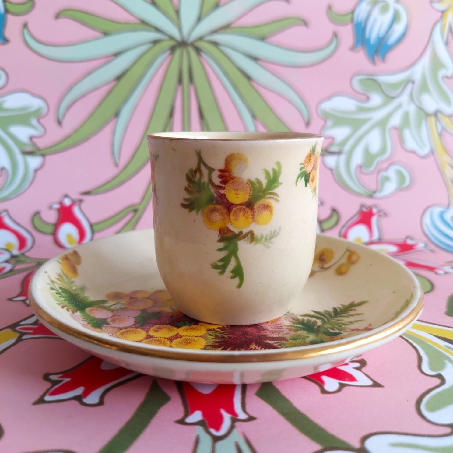 Royal Doulton Wattle pattern D5094  |  Egg cup saucer set  |  Breakfast set