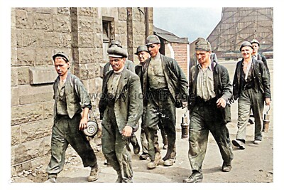ptc6156 - Yorks - Miners off to start Shift, at Armthorpe Colliery - print 6x4 