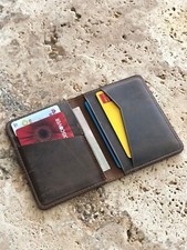 Unisex Slim Bifold Wallet, Distressed Leather Wallet. Leather Credit Card Holder