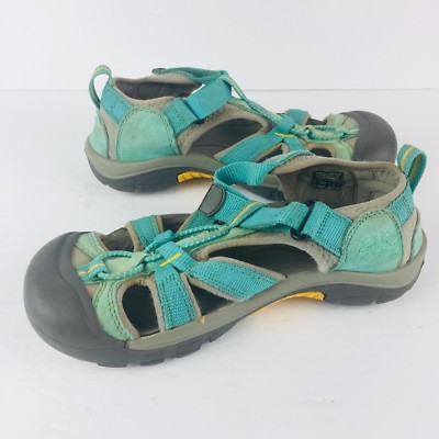 girls waterproof sandals