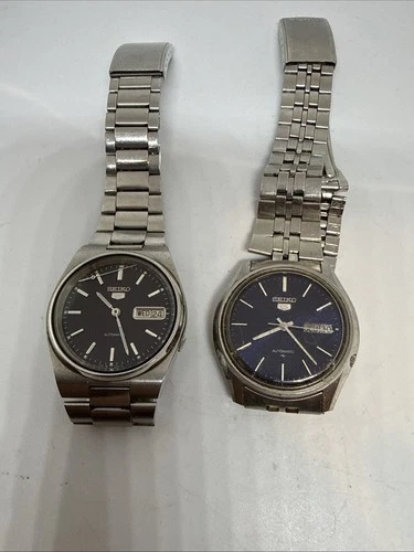 Two Vintage Seiko 5 Mens Automatic Wristwatches Both With Issues