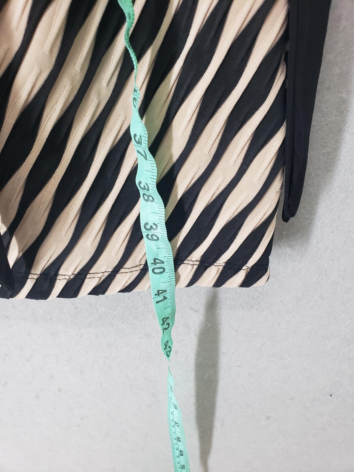 Shelby & Palmer Dress Womens 16 Black Beige Stripe Ruched Knee Length 3/4 Sleeve